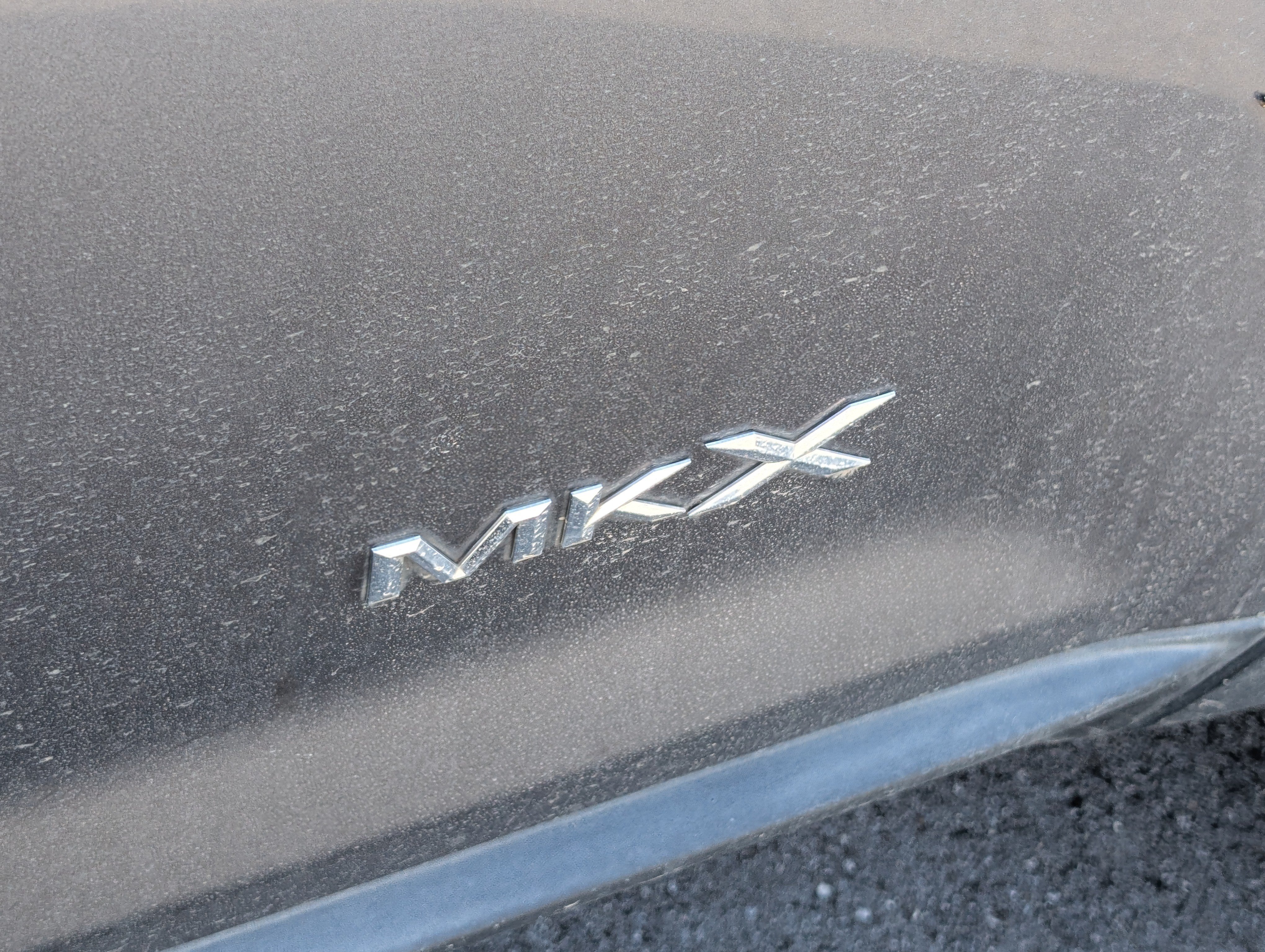 Used 2010 Lincoln MKX 2WD image 9