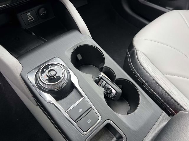 New 2026 Ford Escape SE w/ PHEV Premium Package FWD image 22