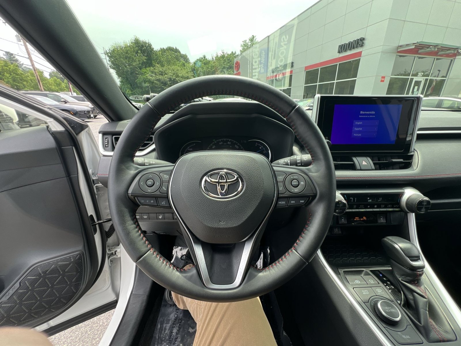 Used 2024 Toyota RAV4 SE w/ Weather & Moonroof Package AWD/4WD image 16