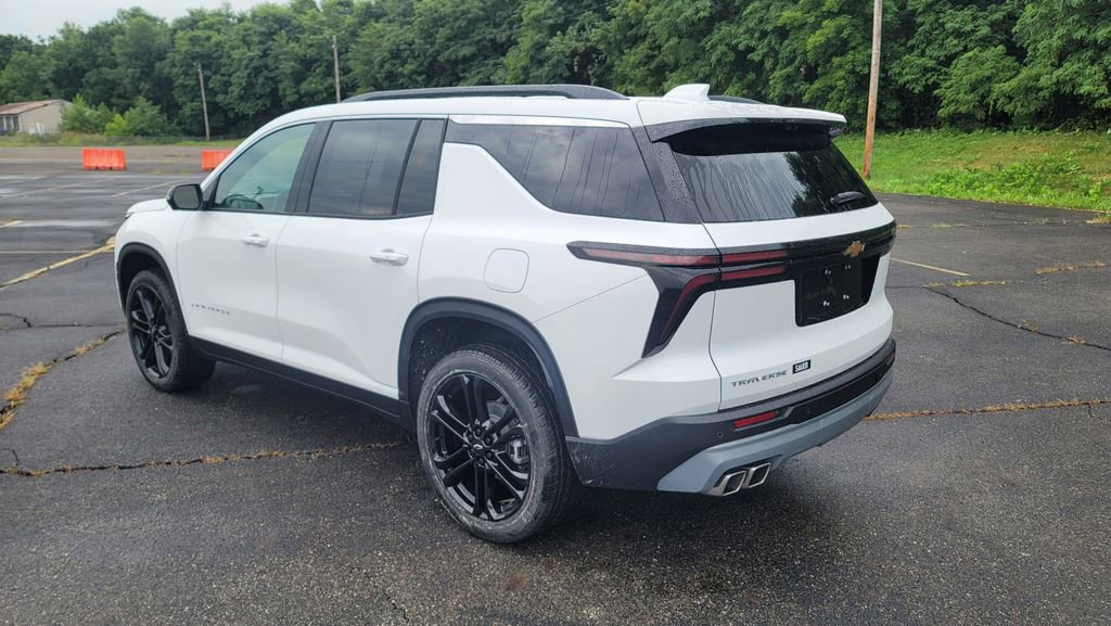 New 2026 Chevrolet Traverse LT w/ Driver Confidence Package image 9