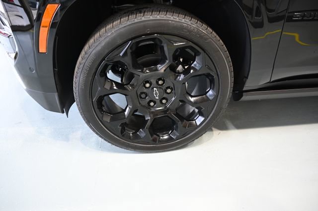 New 2026 Chevrolet Suburban High Country AWD/4WD image 35