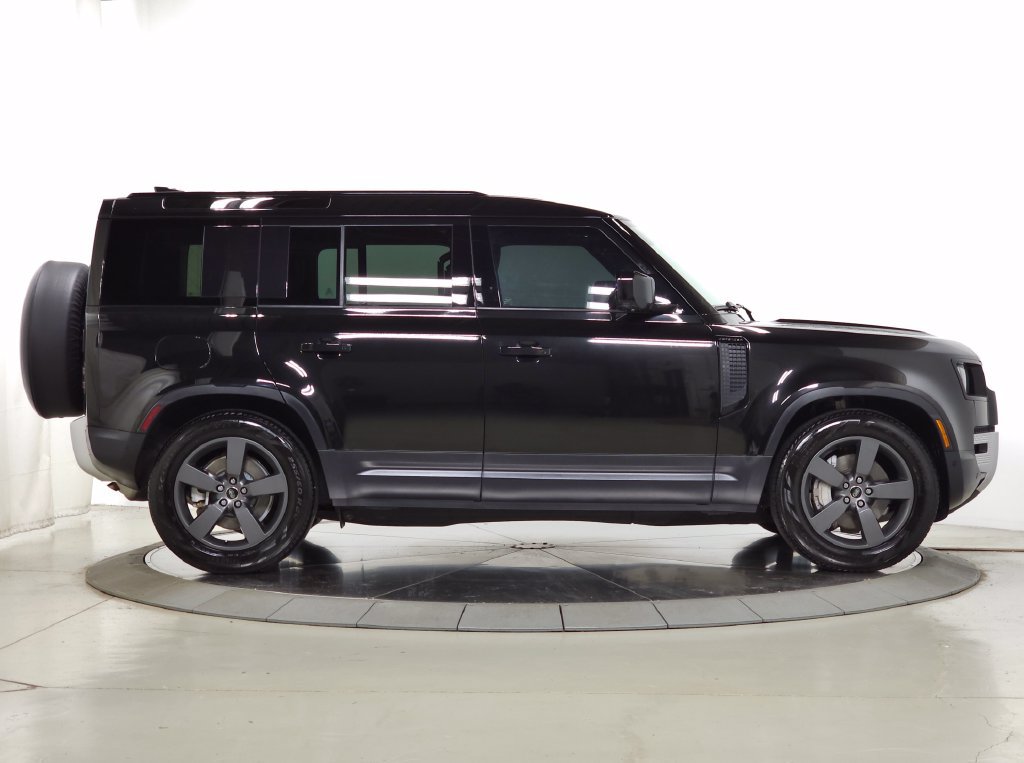 Certified 2025 Land Rover Defender 110 S AWD/4WD image 9