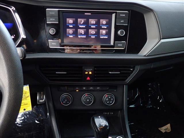 Used 2023 Volkswagen Jetta Sport image 13