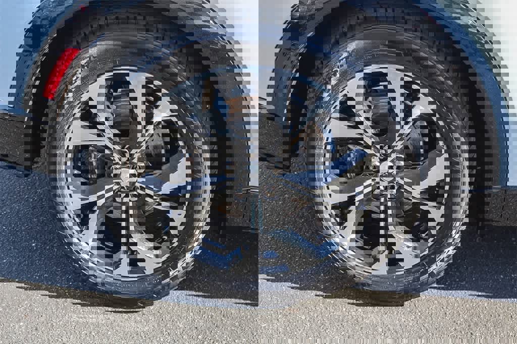 Used 2022 Ford Mustang Mach-E Premium image 11