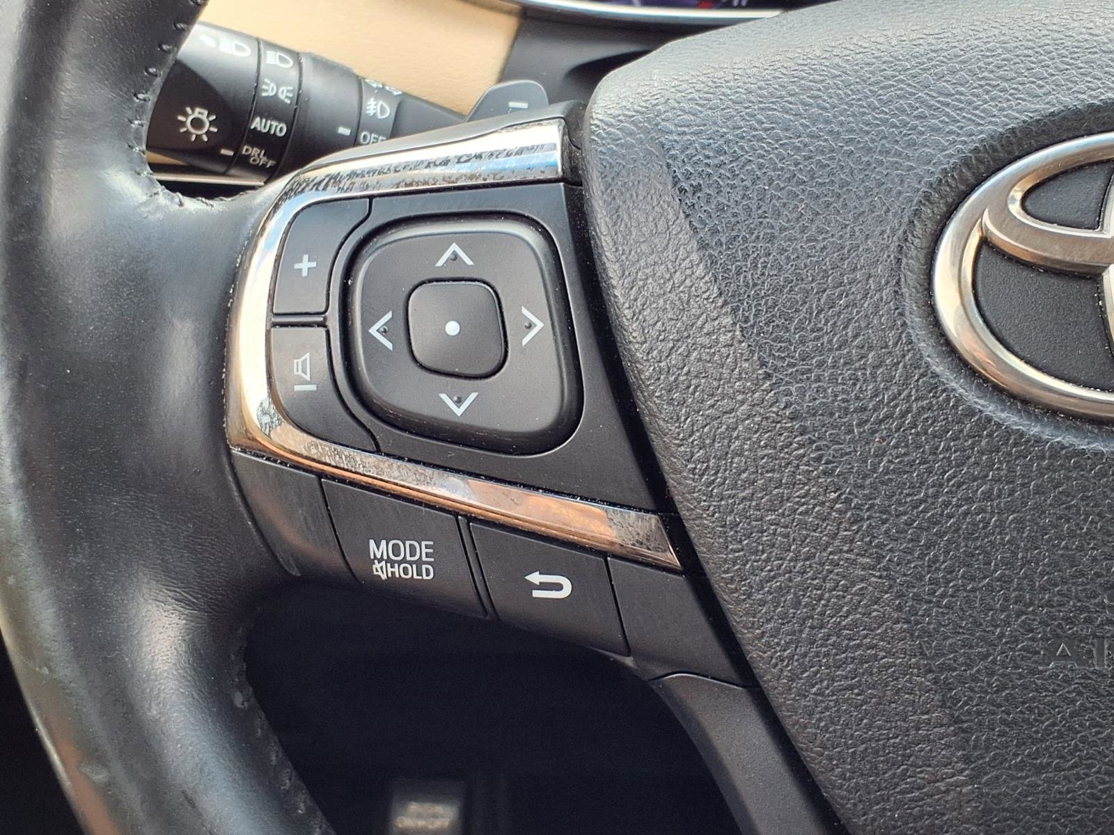 Used 2013 Toyota Avalon XLE Touring image 16