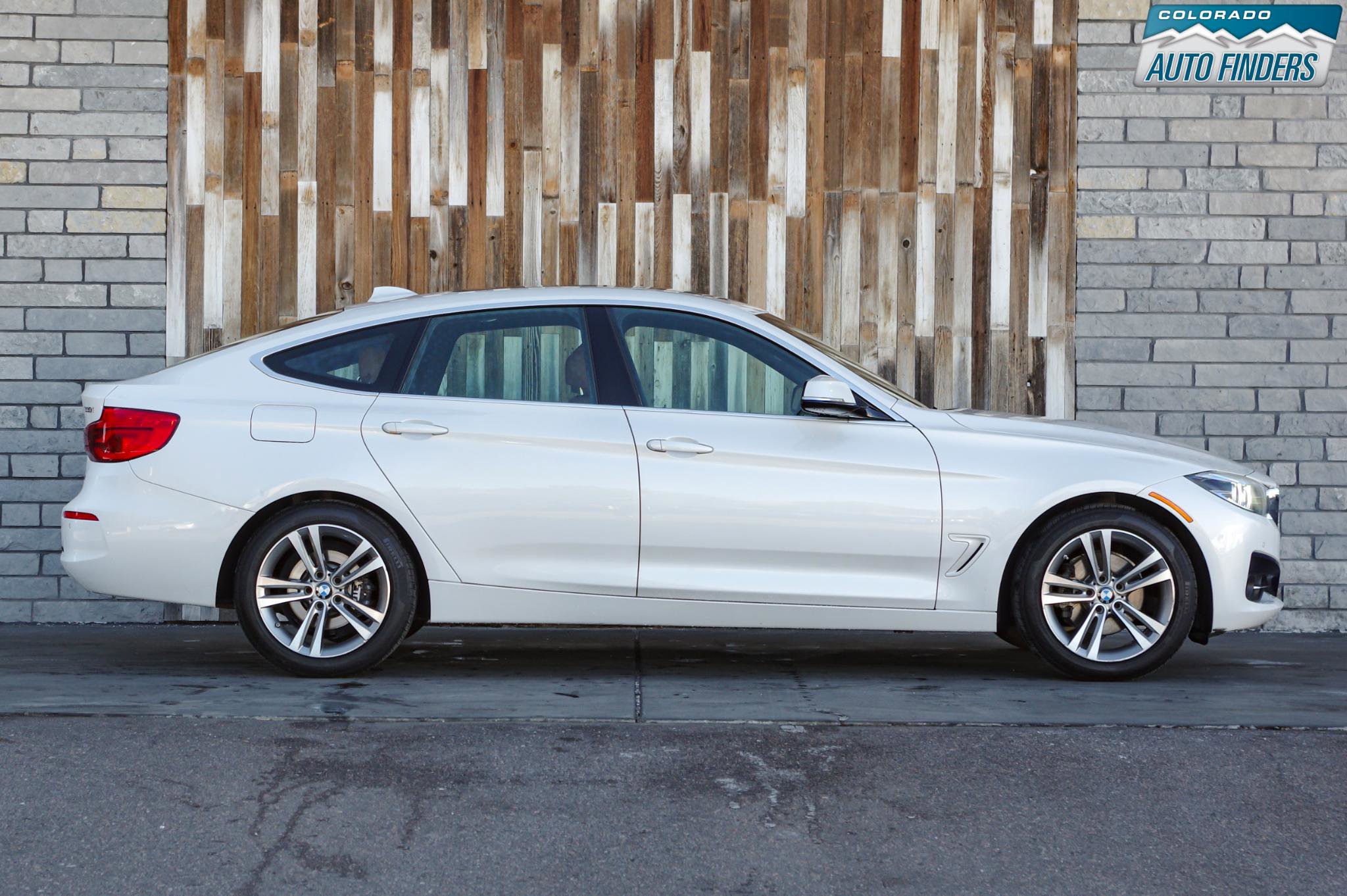 Used 2017 BMW 330i Gran Turismo xDrive AWD/4WD image 8
