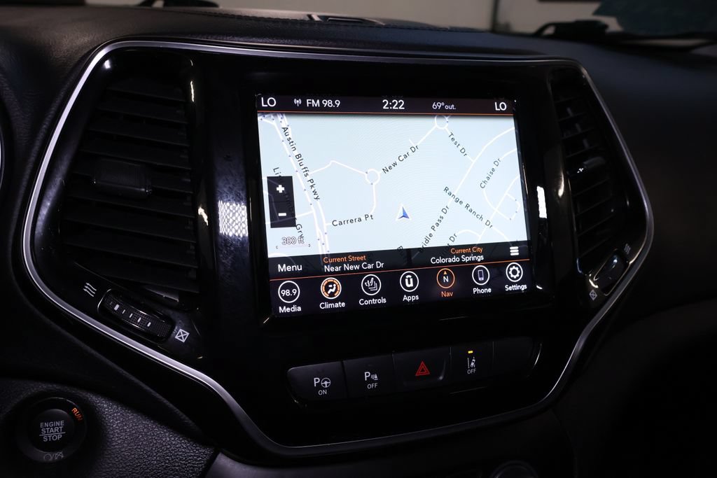 Used 2021 Jeep Cherokee Limited w/ Elite Package AWD/4WD image 35