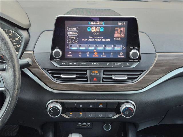 Used 2024 Nissan Altima 2.5 SV FWD image 14