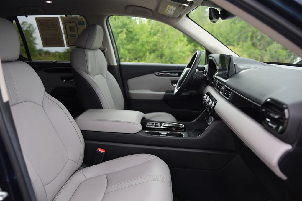 Used 2025 Honda Pilot EX-L image 39