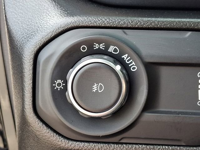 Used 2023 Jeep Wrangler Altitude image 25