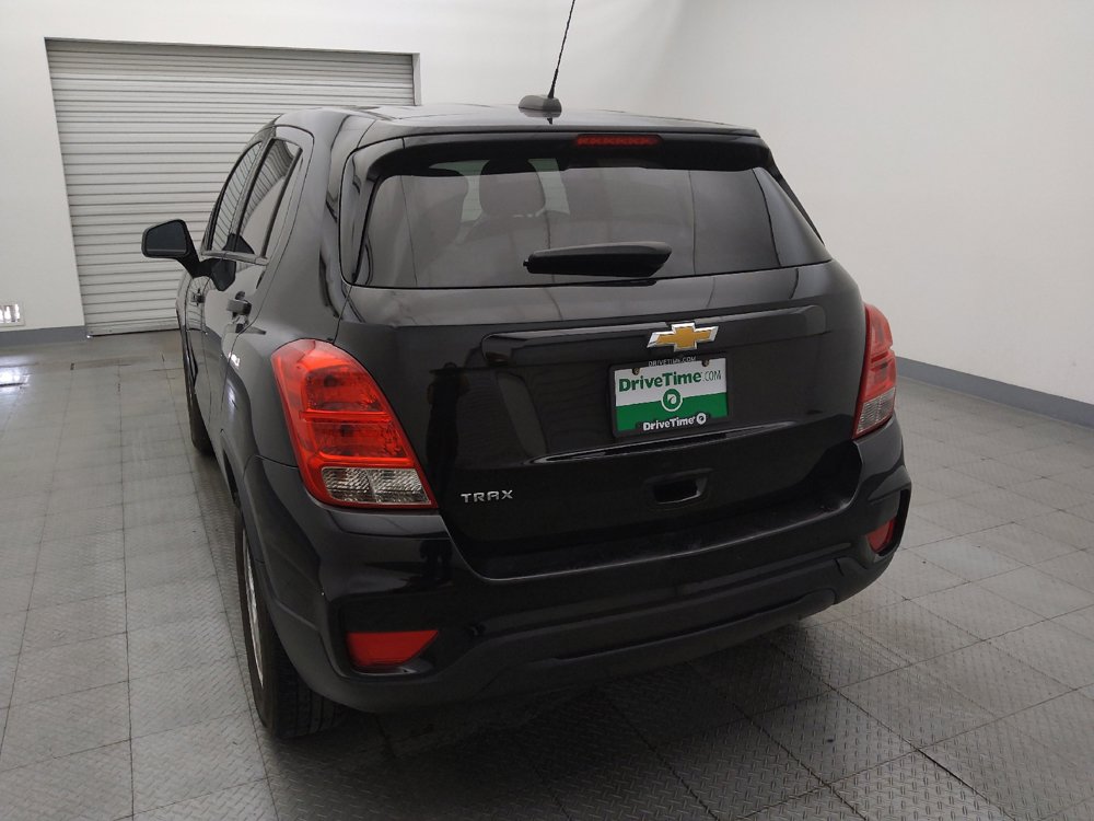 Used 2020 Chevrolet Trax LS w/ Tint and Cruise Package FWD image 6