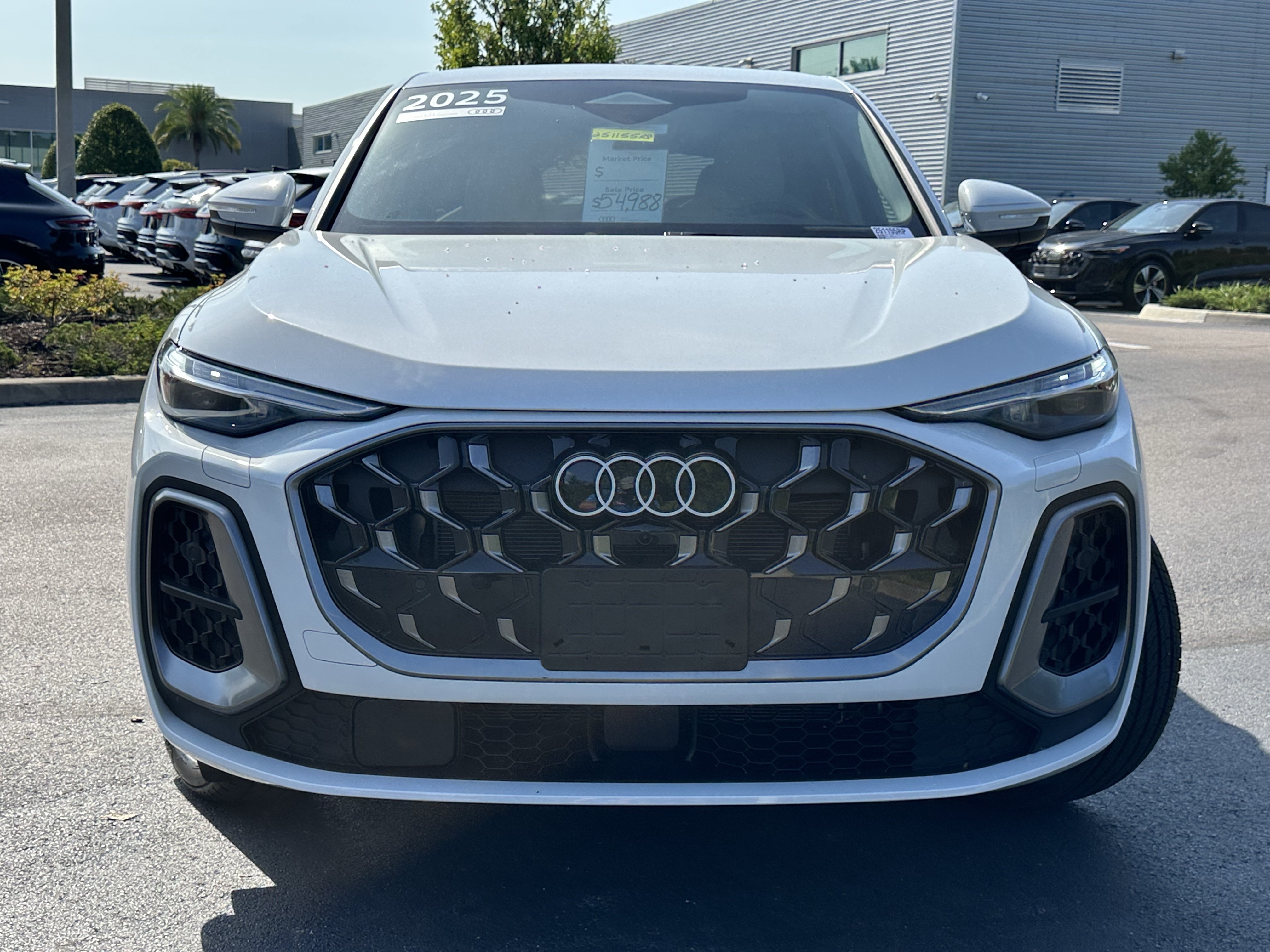 Certified 2025 Audi Q5 Premium Plus w/ Premium Plus AWD/4WD image 2