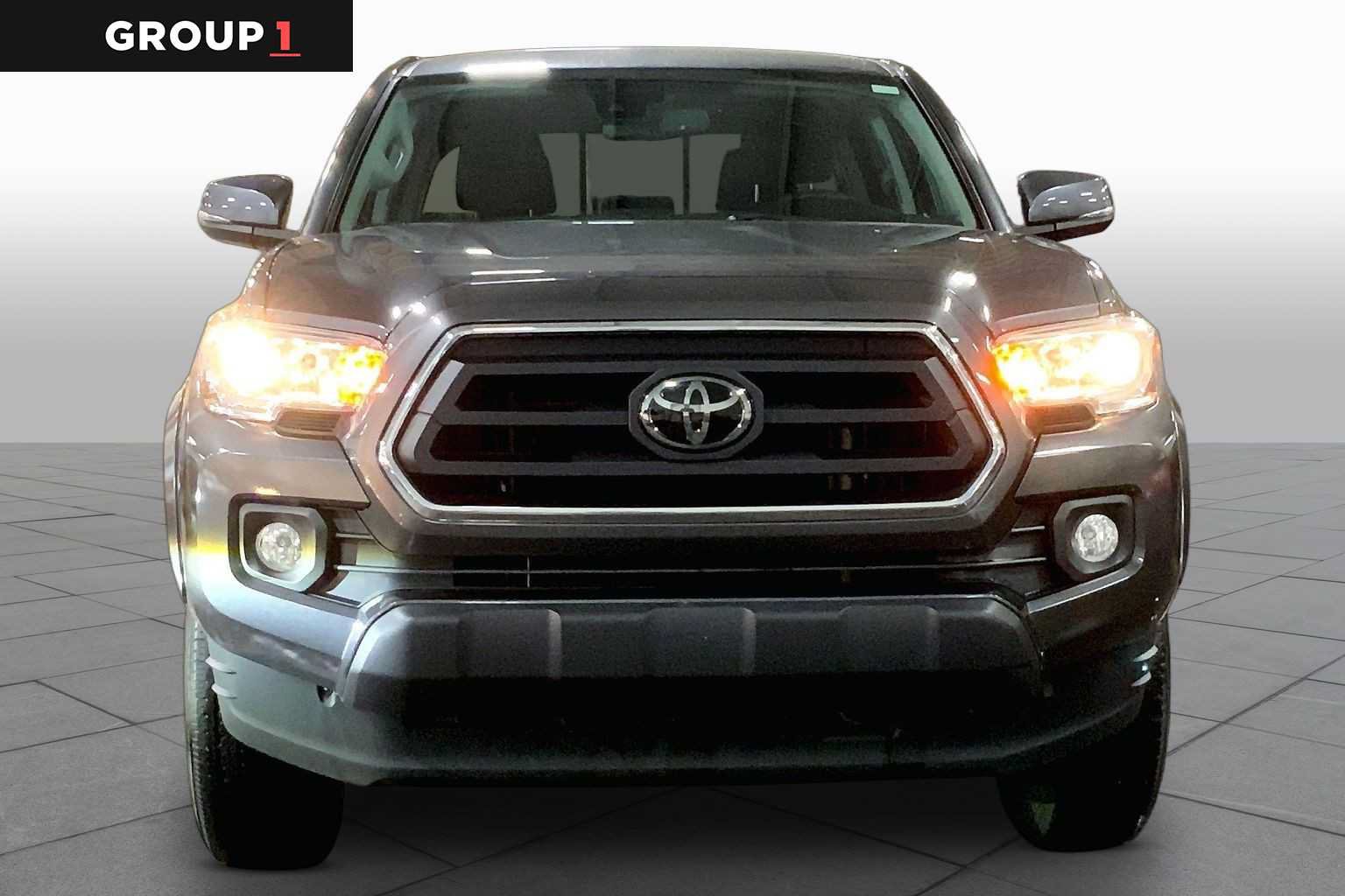 Certified 2022 Toyota Tacoma SR5 w/ Technology Package RWD image 4