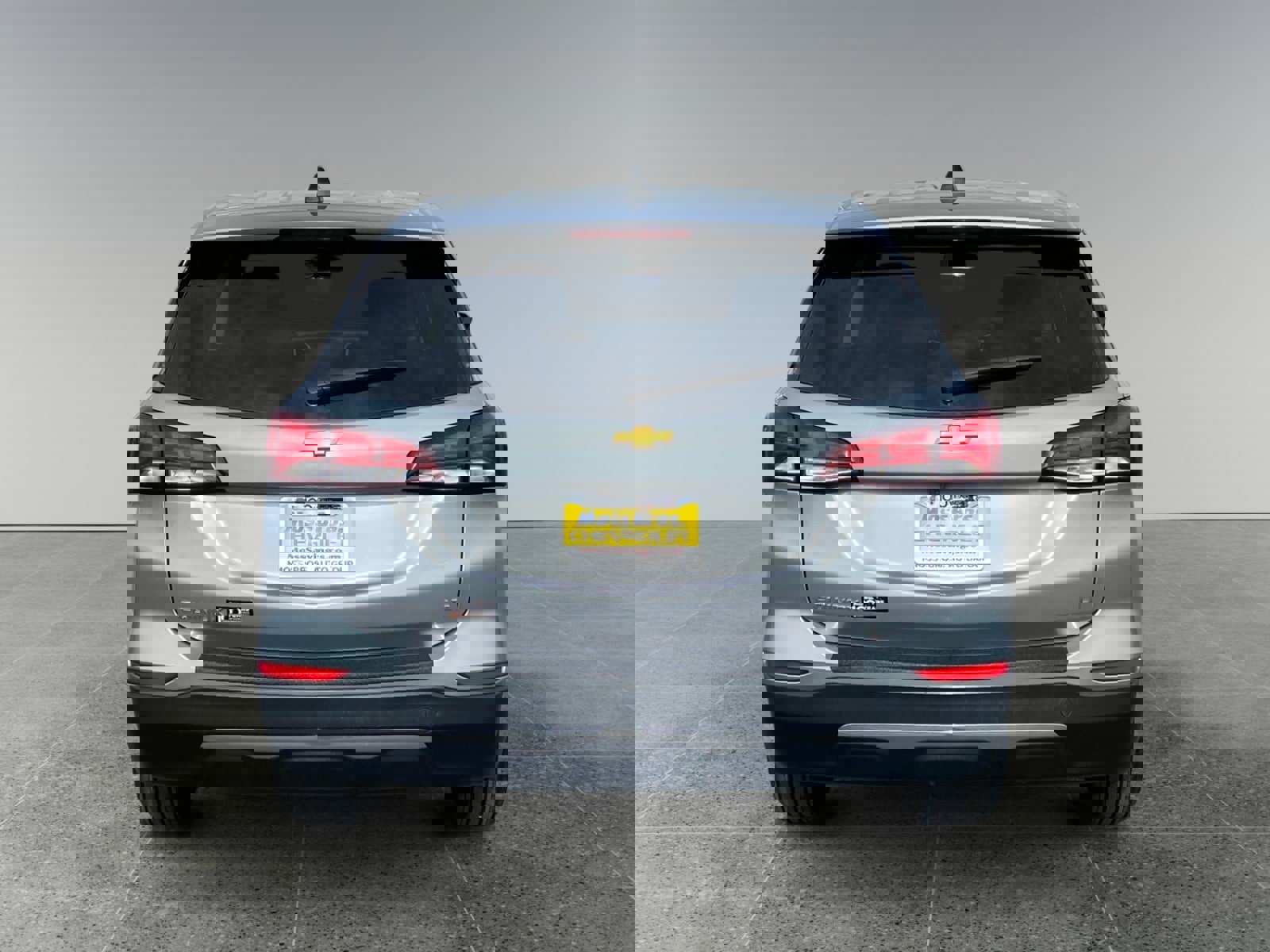 Used 2023 Chevrolet Equinox LT image 4