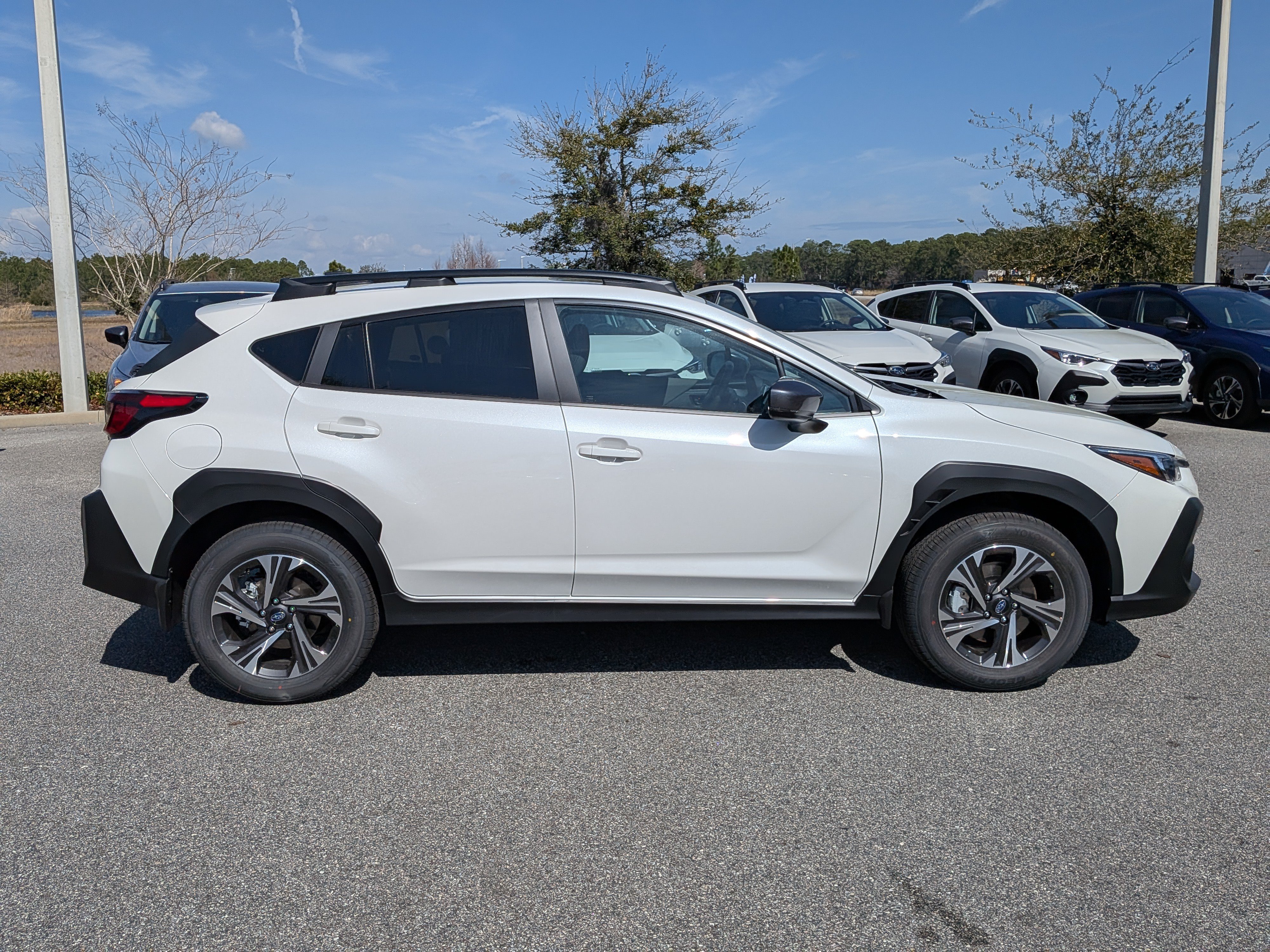 Used 2026 Subaru Crosstrek 2.5i Premium AWD/4WD image 3