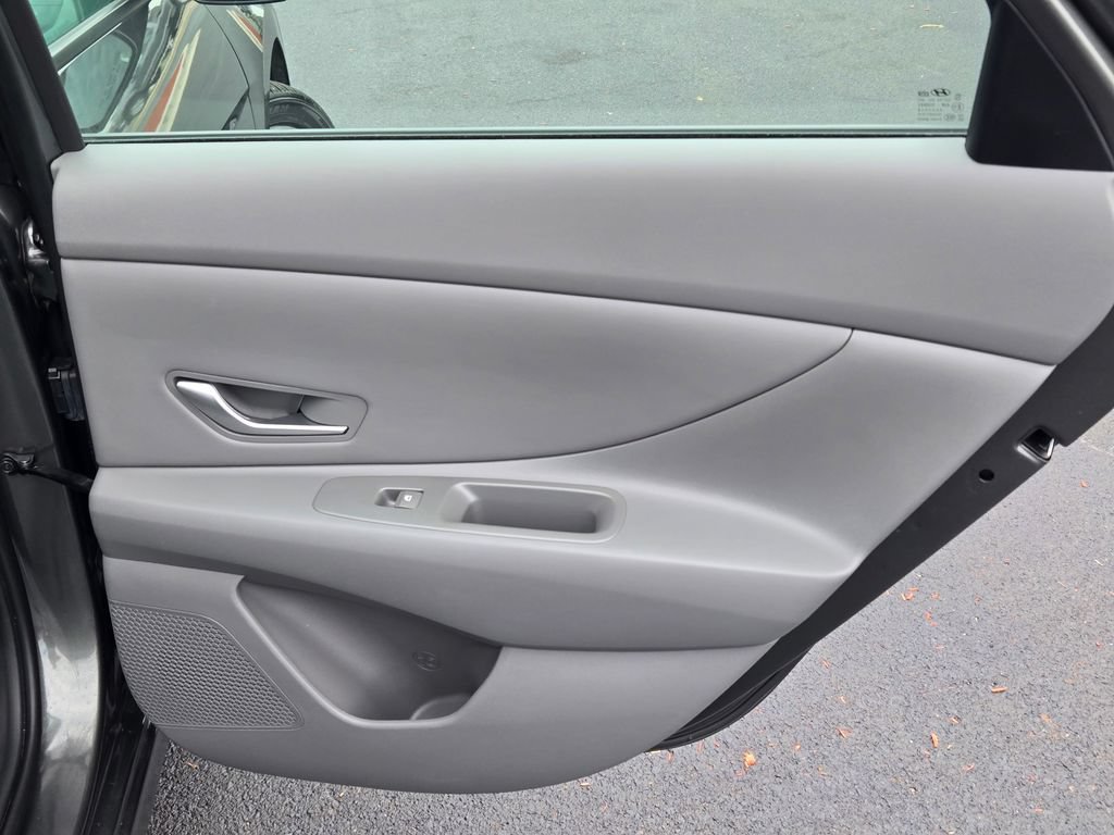 Certified 2025 Hyundai Elantra Sport w/ Cargo Package FWD image 11