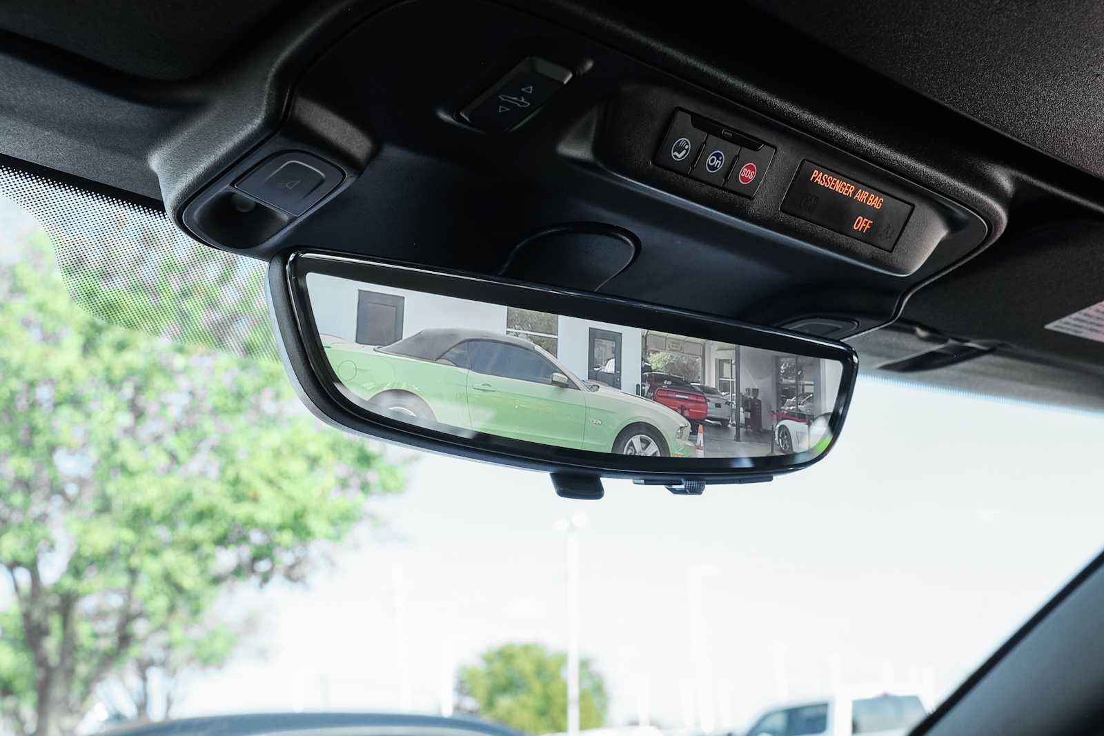 Used 2019 Chevrolet Camaro ZL1 RWD image 50