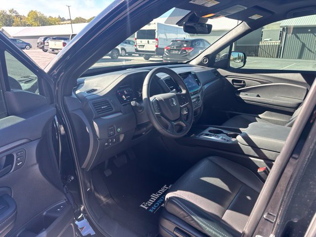 Used 2024 Honda Passport EX-L image 9