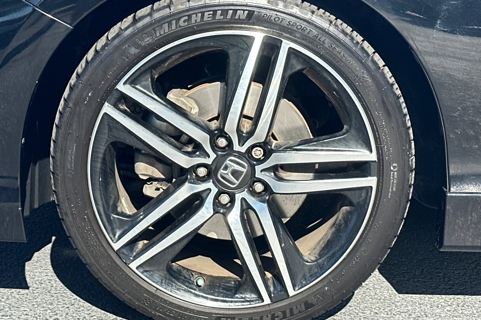 Used 2017 Honda Accord Sport image 11