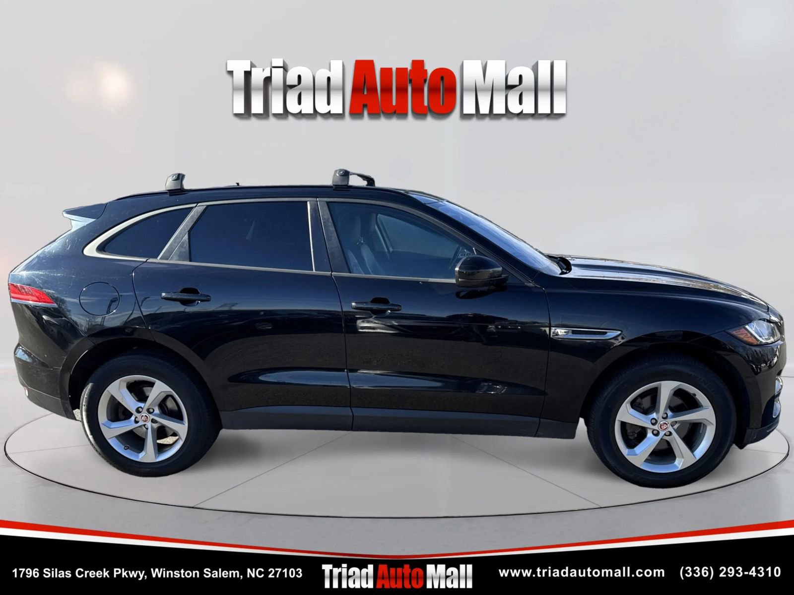 Used 2017 Jaguar F-PACE 20d Sport Utility 4D image 4