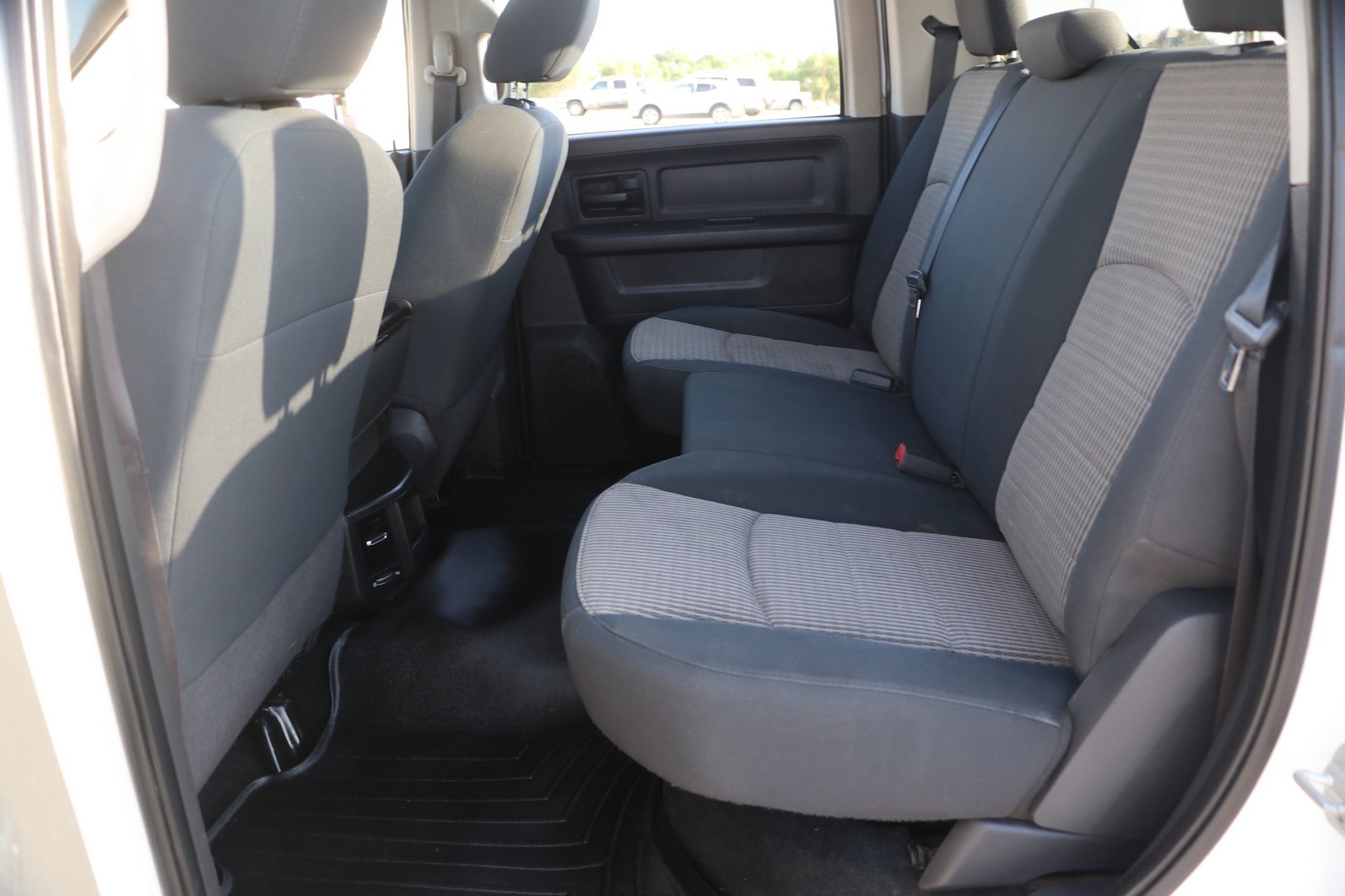 Used 2011 RAM 3500 ST w/ ST Popular Equipment Group RWD image 27