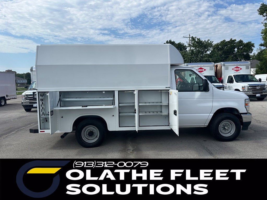 New 2025 Ford E-350 and Econoline 350 Super Duty w/ Power Equipment Group RWD image 9