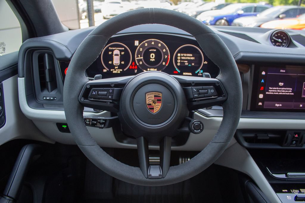 Used 2026 Porsche Cayenne GTS AWD/4WD image 14