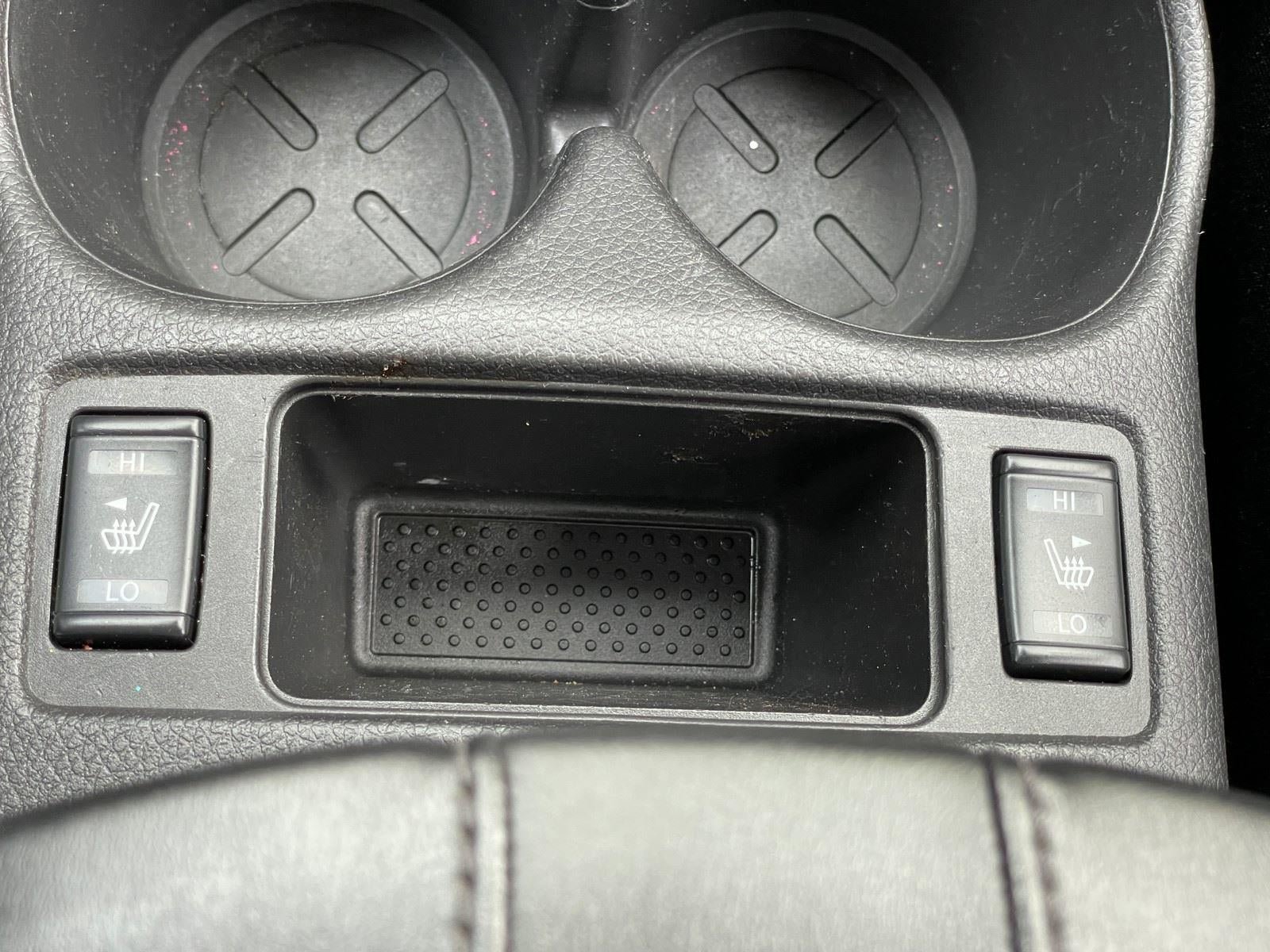 Used 2019 Nissan Rogue SV FWD image 28