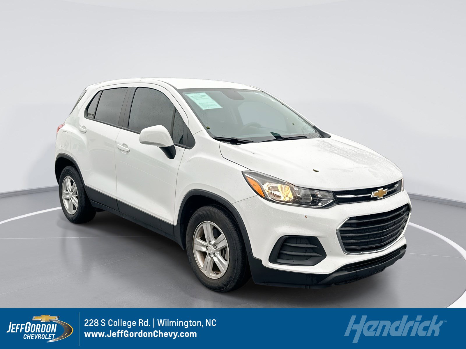 Used 2022 Chevrolet Trax LS w/ Tint and Cruise Package