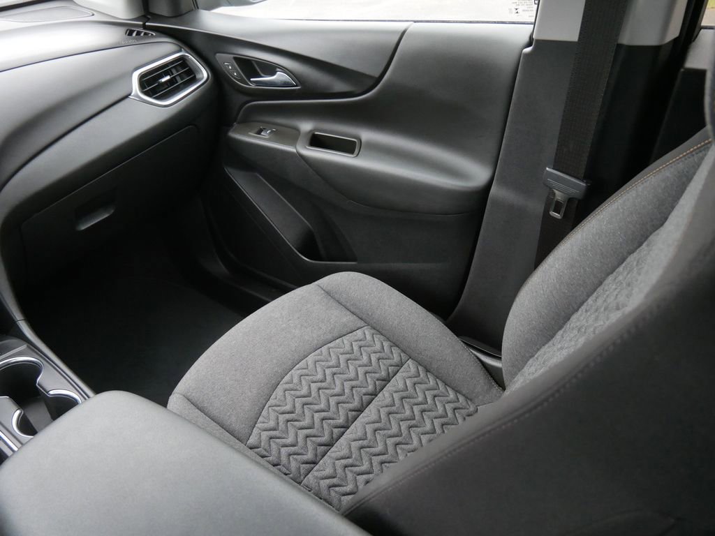 Used 2023 Chevrolet Equinox LT image 17