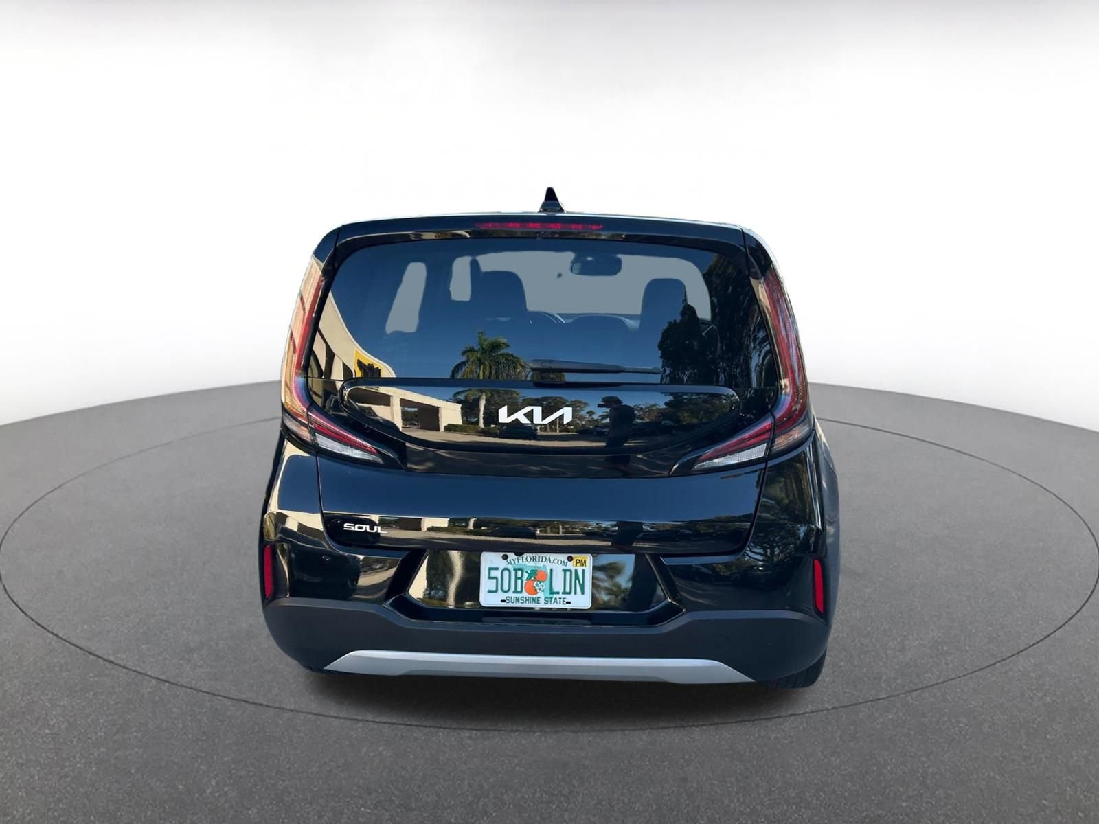 Used 2025 Kia Soul LX w/ LX Technology Package image 6