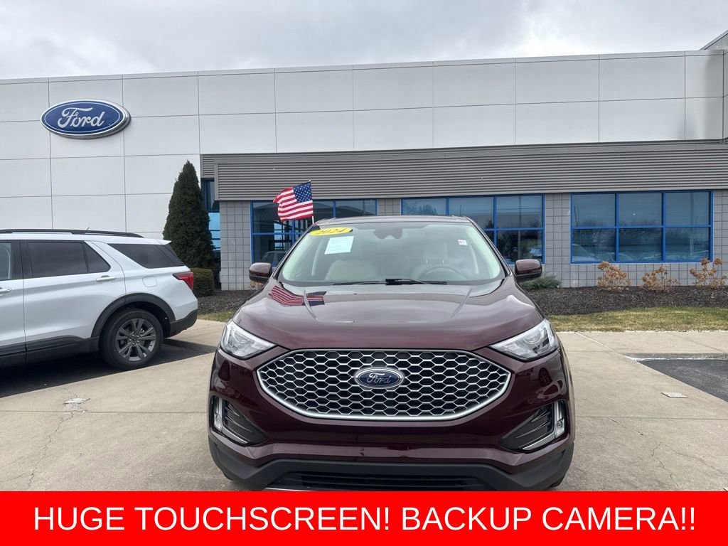 Certified 2024 Ford Edge SEL w/ Convenience Package image 2