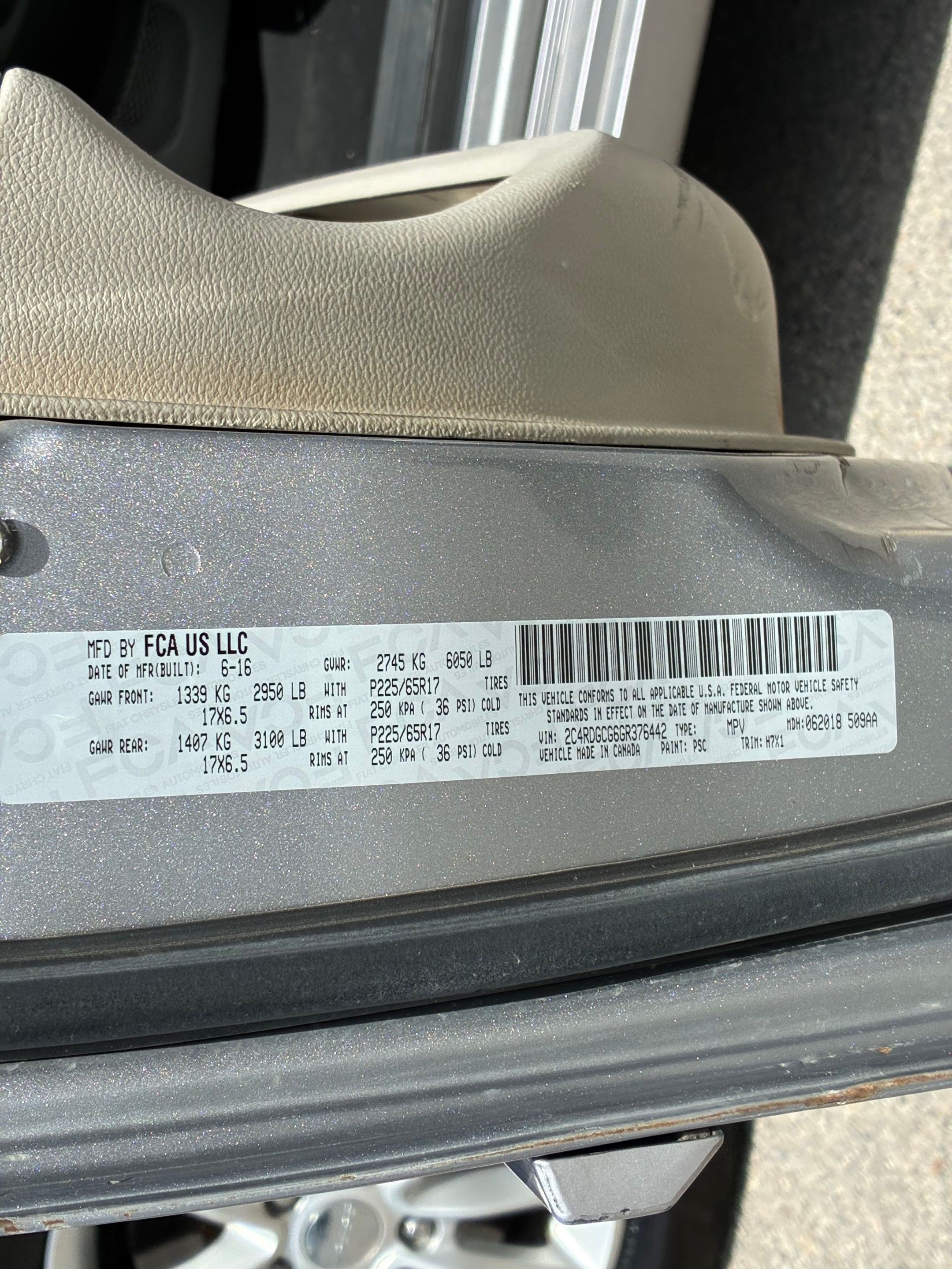 Used 2016 Dodge Grand Caravan SXT FWD image 33