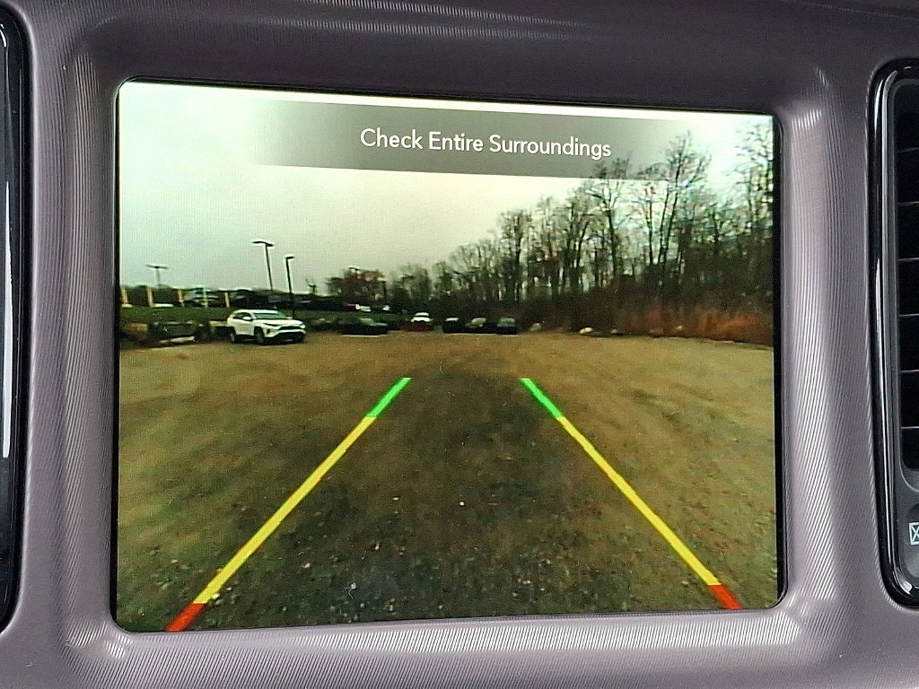 Used 2022 Dodge Challenger SXT w/ Plus Package image 15