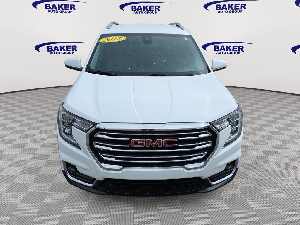 Used 2022 GMC Terrain SLT image 2