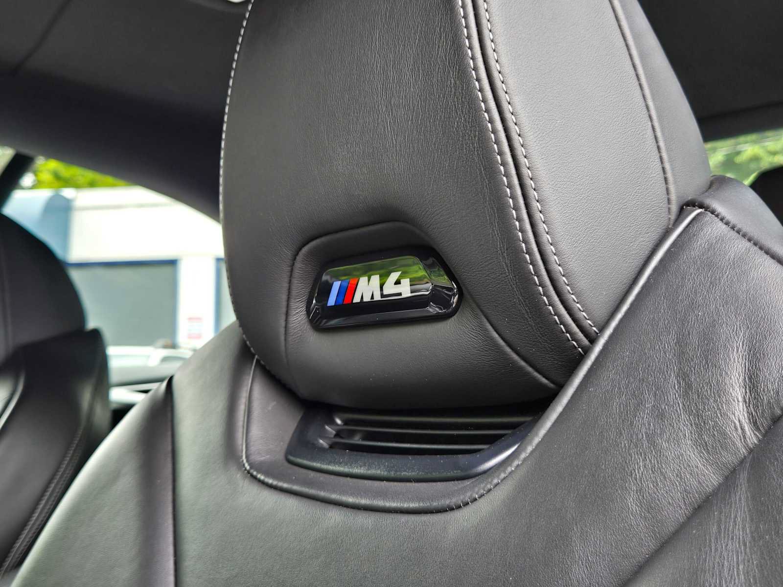 Used 2020 BMW M4 Convertible RWD image 21