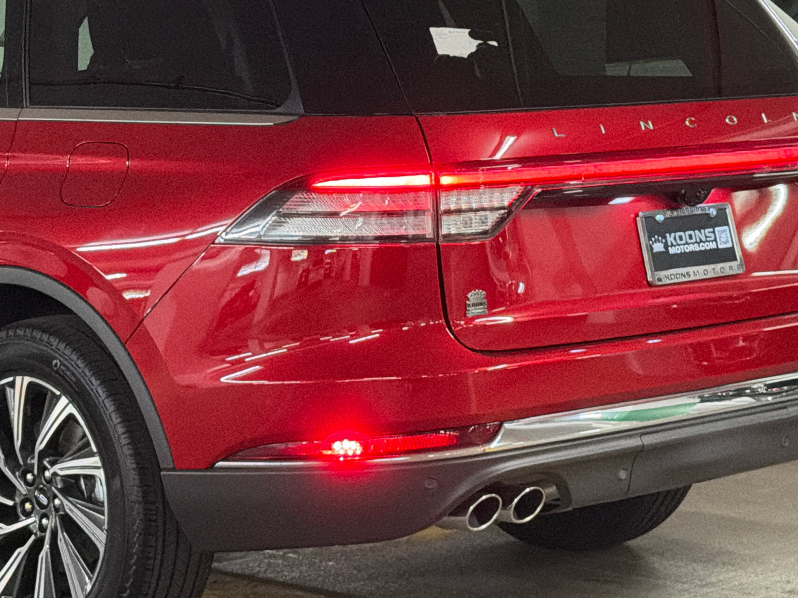 New 2027 Lincoln Aviator AWD image 7