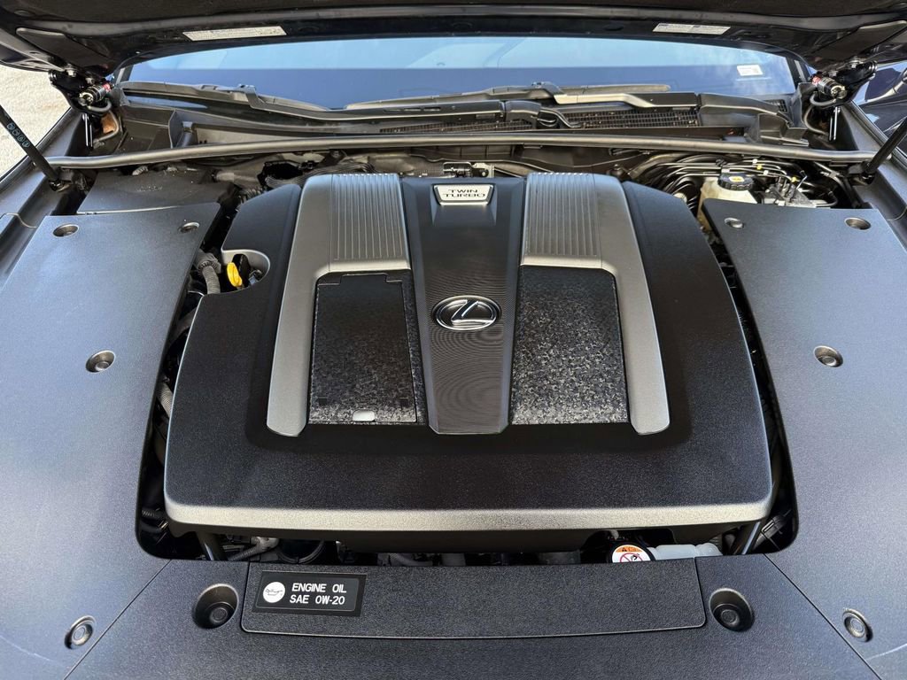 Used 2022 Lexus LS 500 AWD image 27