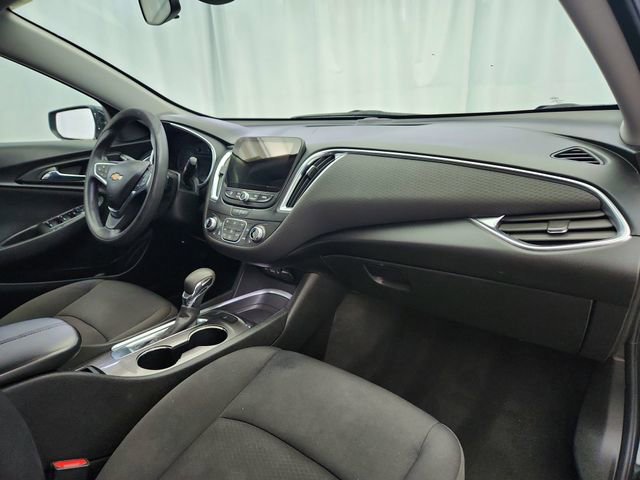 Used 2021 Chevrolet Malibu LT FWD image 20