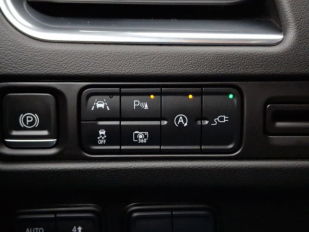 Used 2022 Chevrolet Tahoe LT w/ Luxury Package image 27