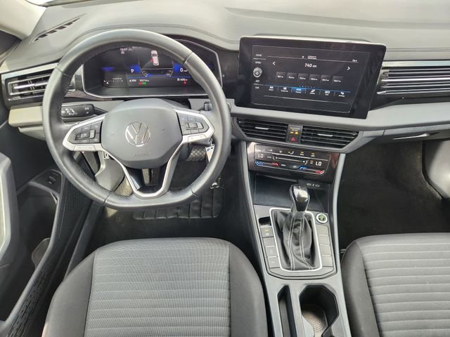 Used 2025 Volkswagen Jetta S image 27