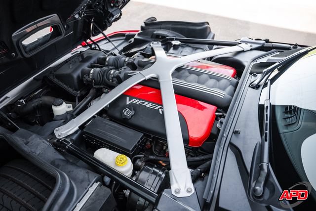 Used 2014 SRT Viper SRT-10 w/ Grand Touring Package RWD image 27