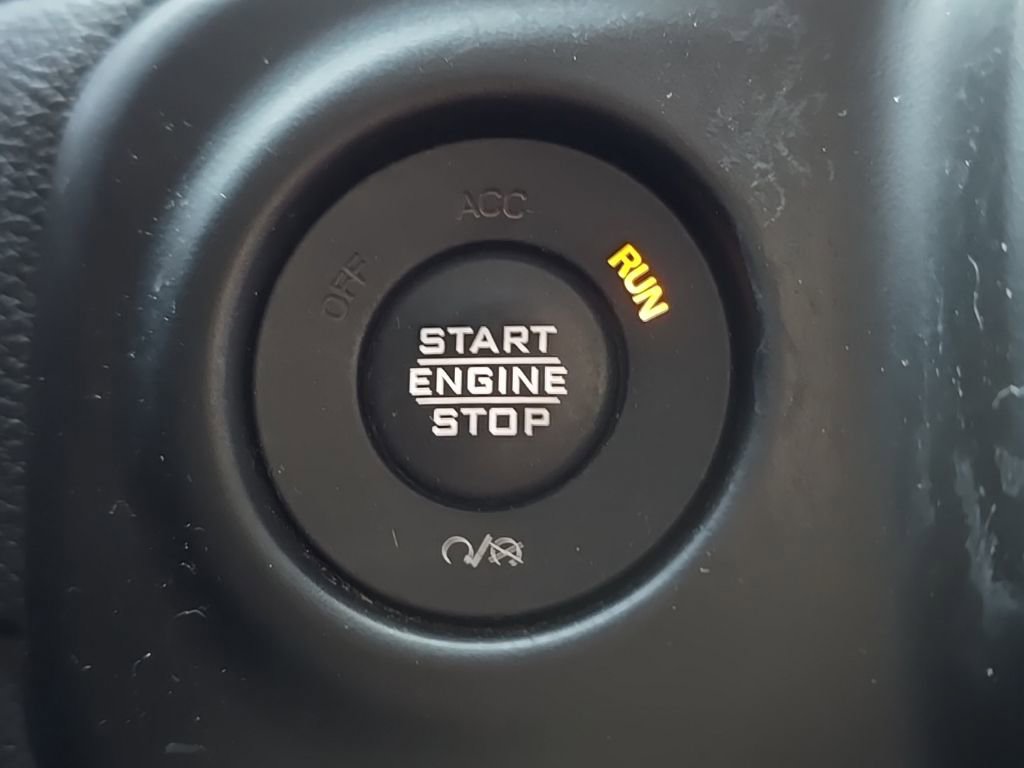 Used 2021 Jeep Gladiator Willys image 38