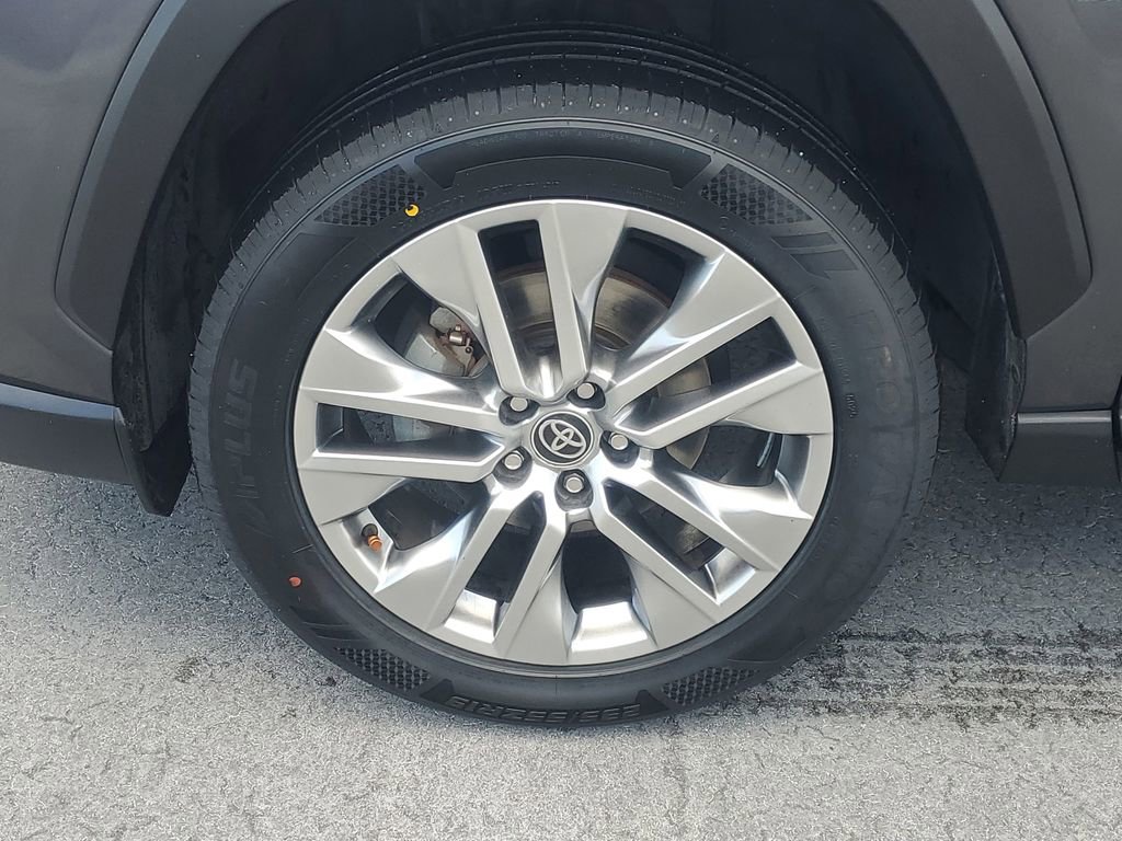 Certified 2023 Toyota RAV4 XLE Premium FWD image 4