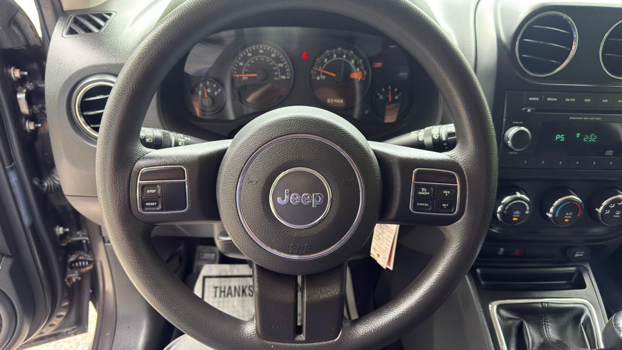 Used 2015 Jeep Patriot Sport AWD/4WD image 16
