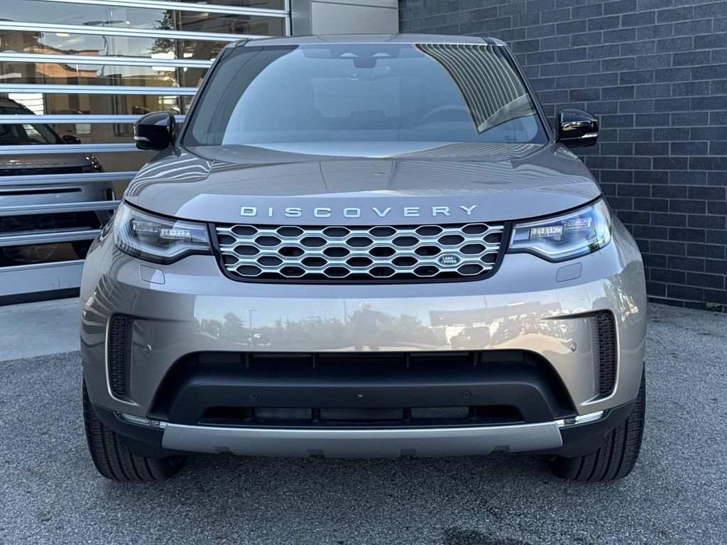 New 2026 Land Rover Discovery S AWD/4WD image 2