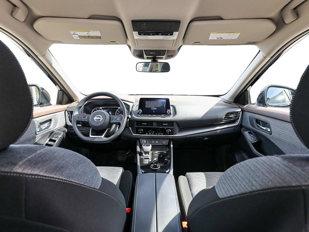 Used 2023 Nissan Rogue SV image 22