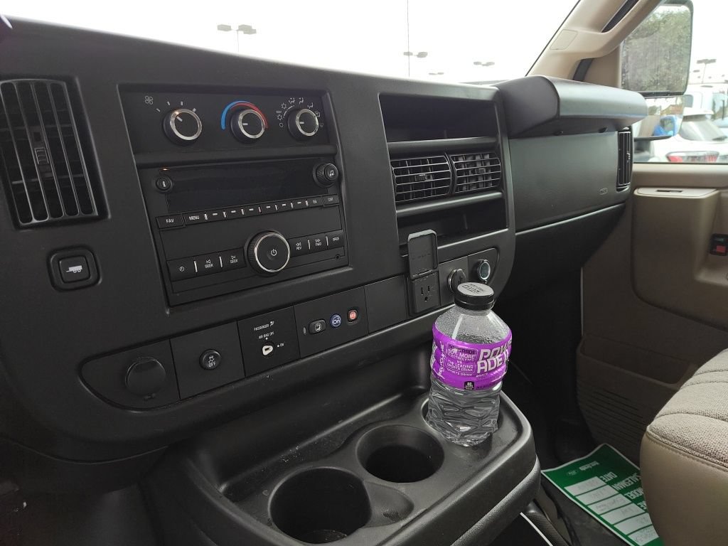 Used 2023 Chevrolet Express 3500 w/ Power Convenience Package RWD image 13