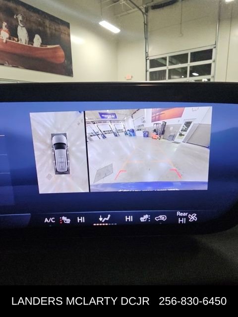 Used 2025 Buick Enclave Preferred image 23