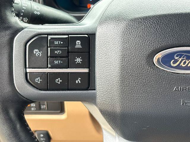 Certified 2024 Ford F350 Lariat w/ Lariat Ultimate Package AWD/4WD image 18